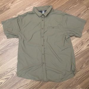 Alpine Design Tech Series Men XXL  Hiking Fishing Shirt Vented Short Sleeve READ